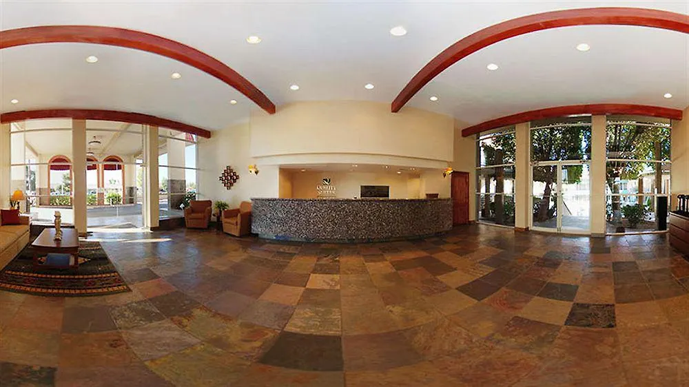 Hotel Ramada By Wyndham Tempe Near Asu